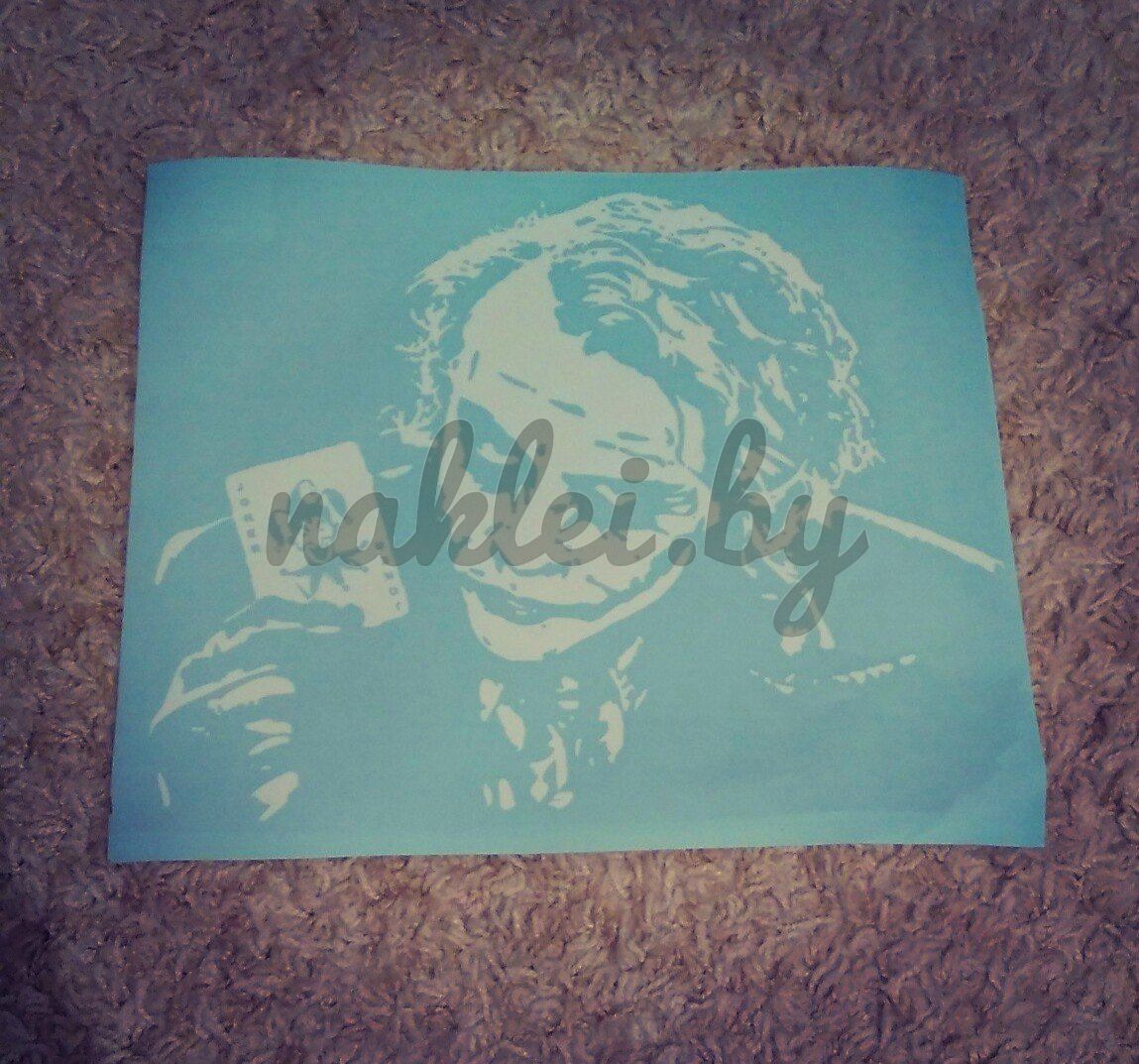 Наклейка на заднее стекло с Хитом Леджером в образе Джокера